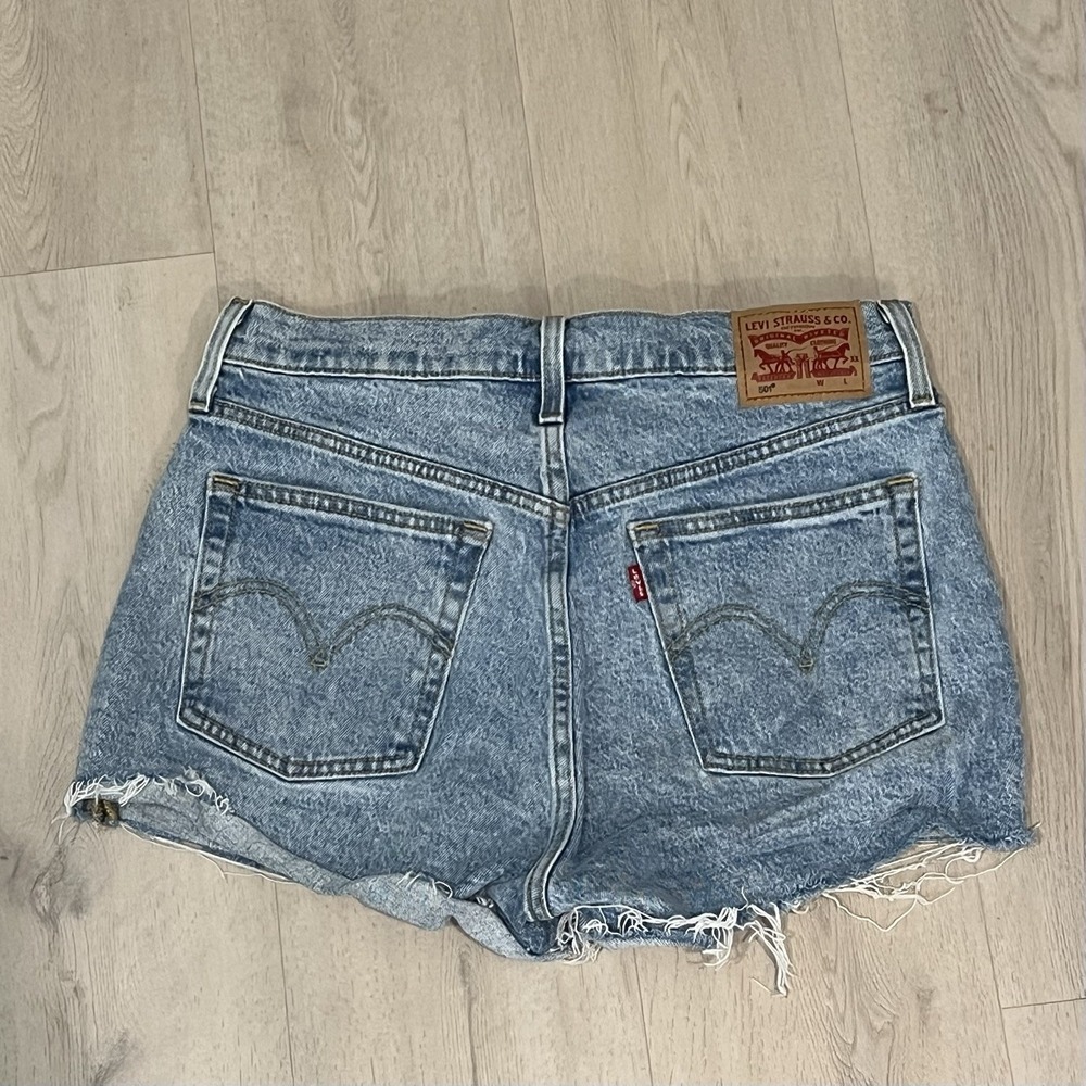 Levi's Light Blue Distressed Cut-Off Jean Shorts Size 28 Button Fly Light Wash